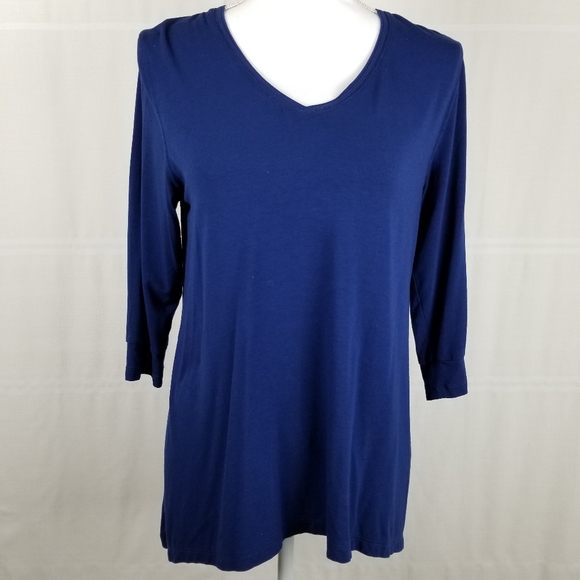 Jofit Tops - Jofit Athleisure 3/4 sleeve v neck hi/lo tunic M